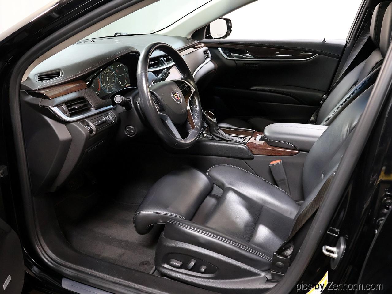 Cadillac XTS 4dr Sdn Premium AWD 2015