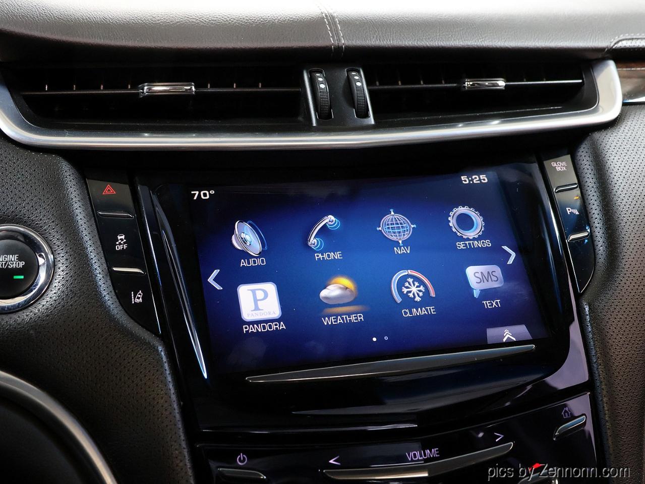 Cadillac XTS 4dr Sdn Premium AWD 2015