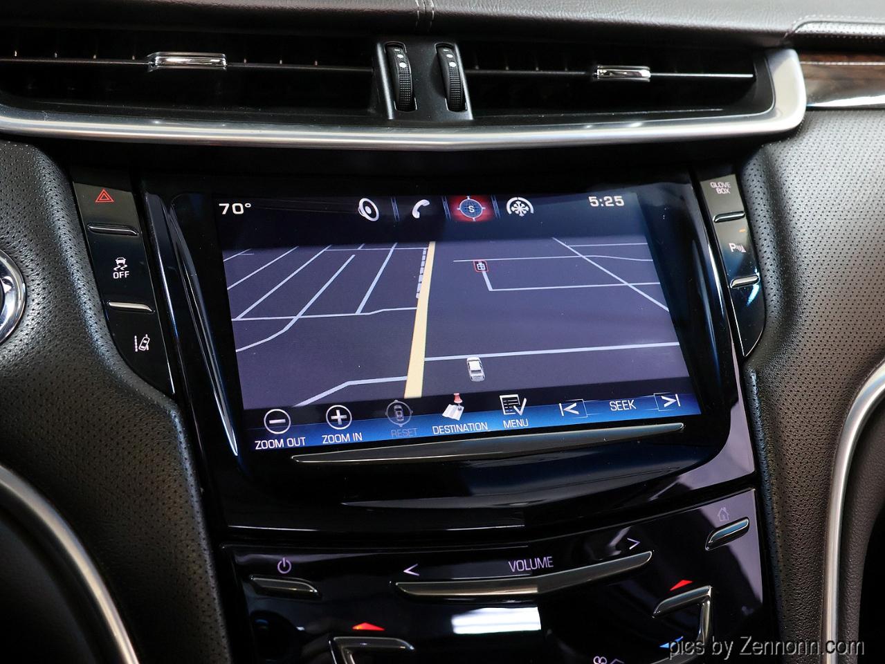 Cadillac XTS 4dr Sdn Premium AWD 2015