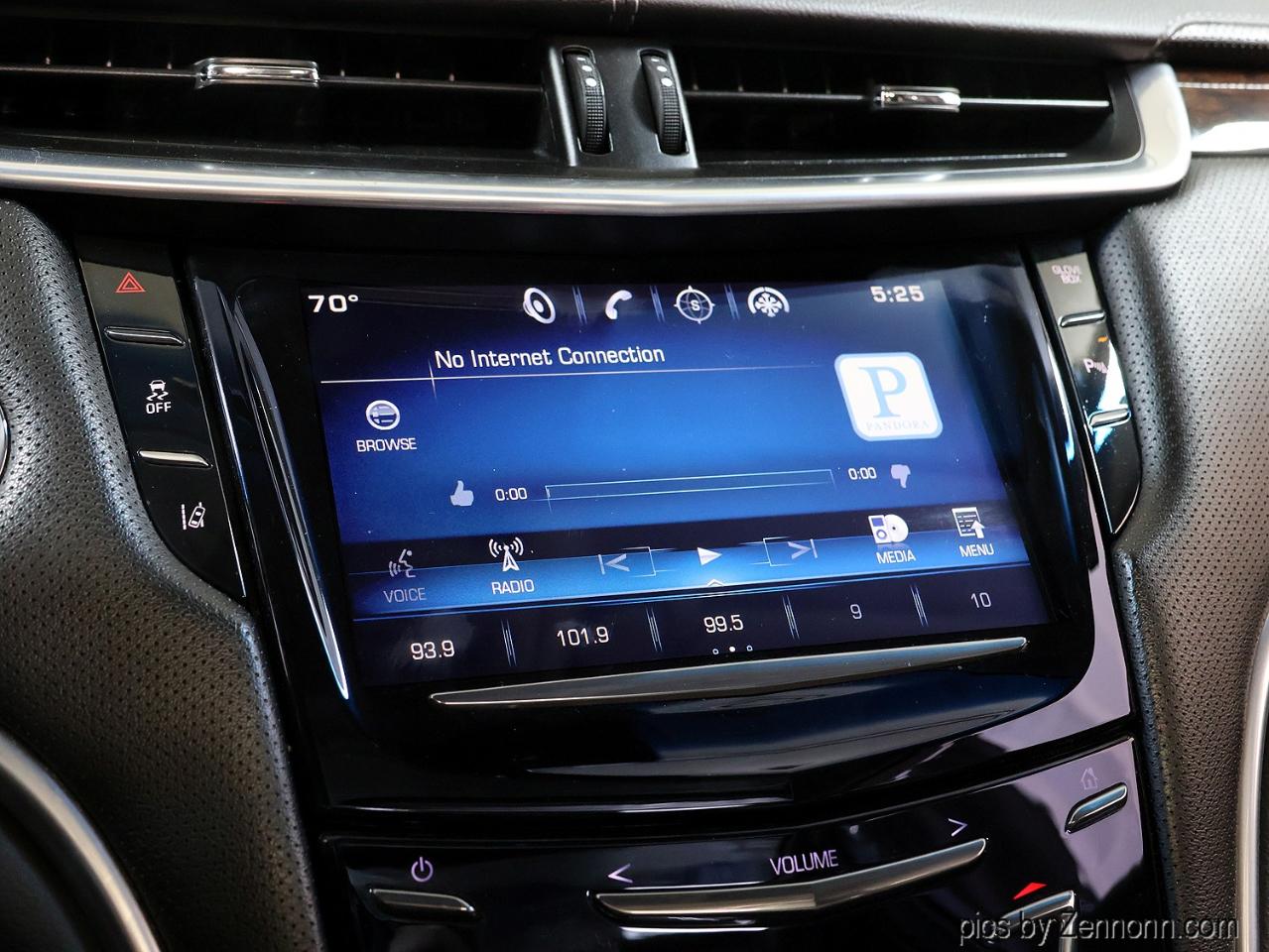 Cadillac XTS 4dr Sdn Premium AWD 2015