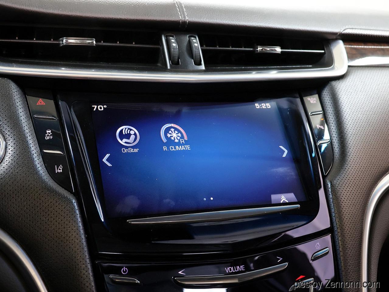 Cadillac XTS 4dr Sdn Premium AWD 2015