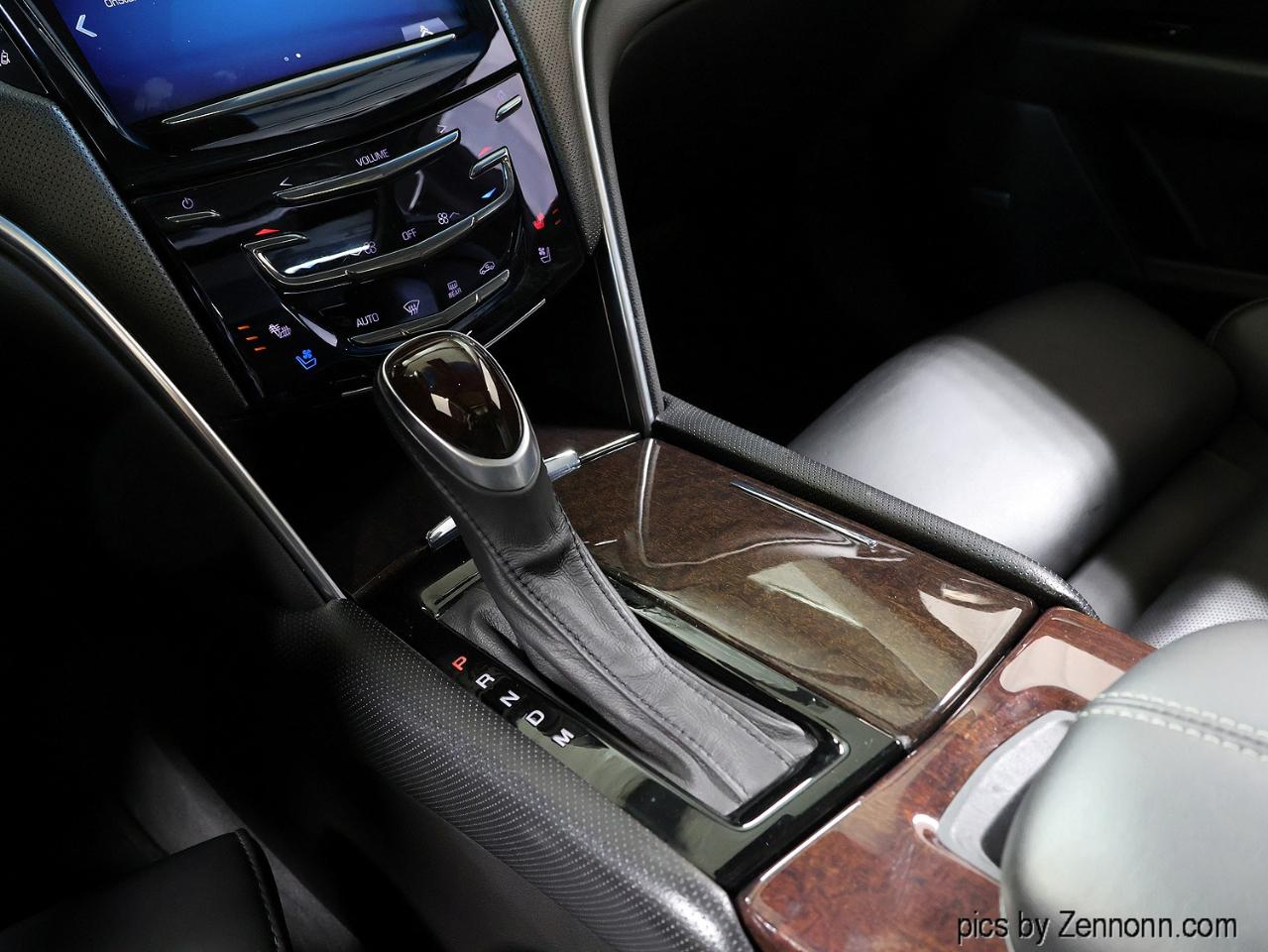 Cadillac XTS 4dr Sdn Premium AWD 2015