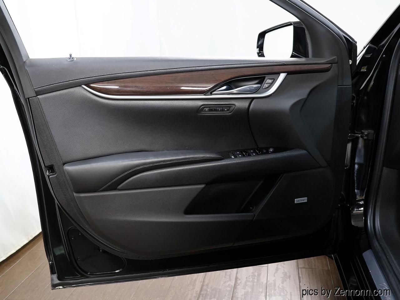 Cadillac XTS 4dr Sdn Premium AWD 2015