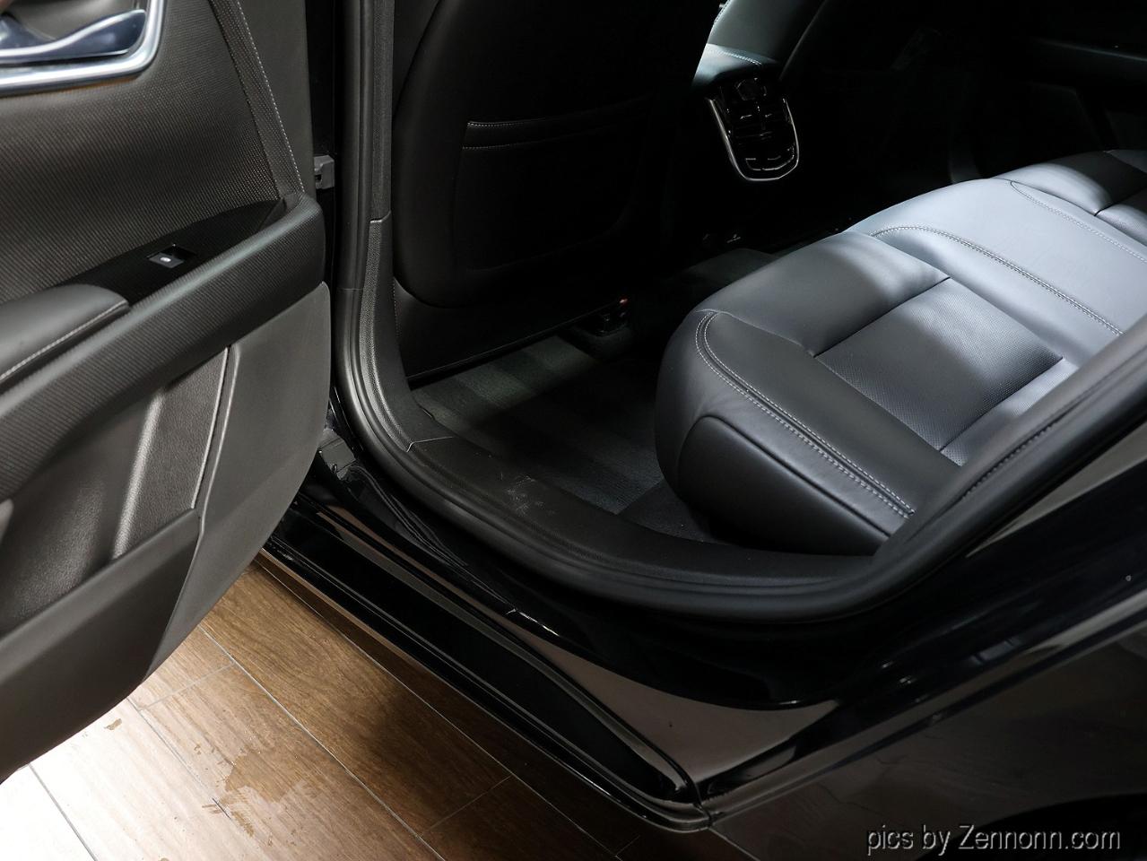 Cadillac XTS 4dr Sdn Premium AWD 2015