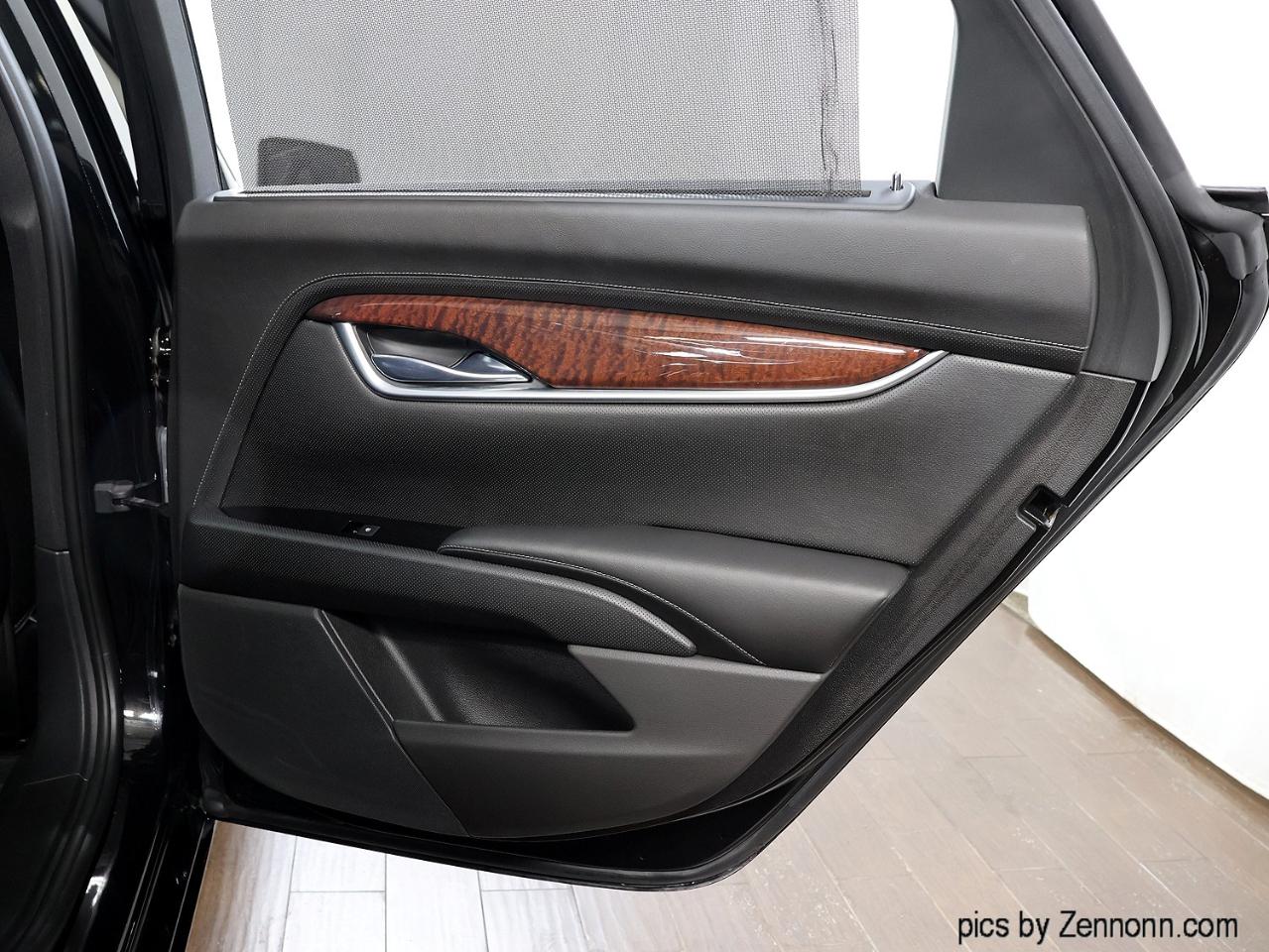 Cadillac XTS 4dr Sdn Premium AWD 2015