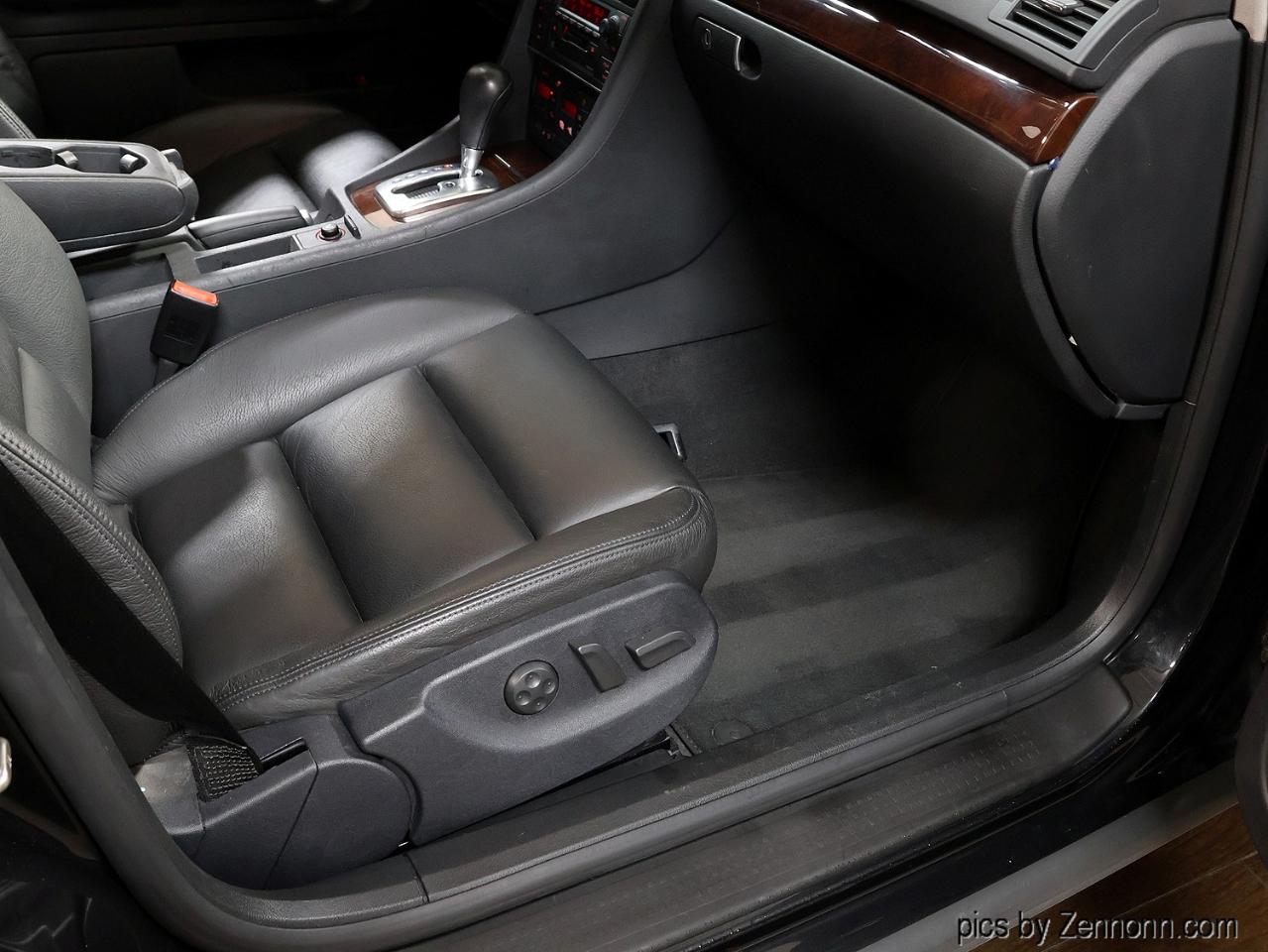 Audi A4 4dr Sdn 3.0L quattro AWD Man 2002