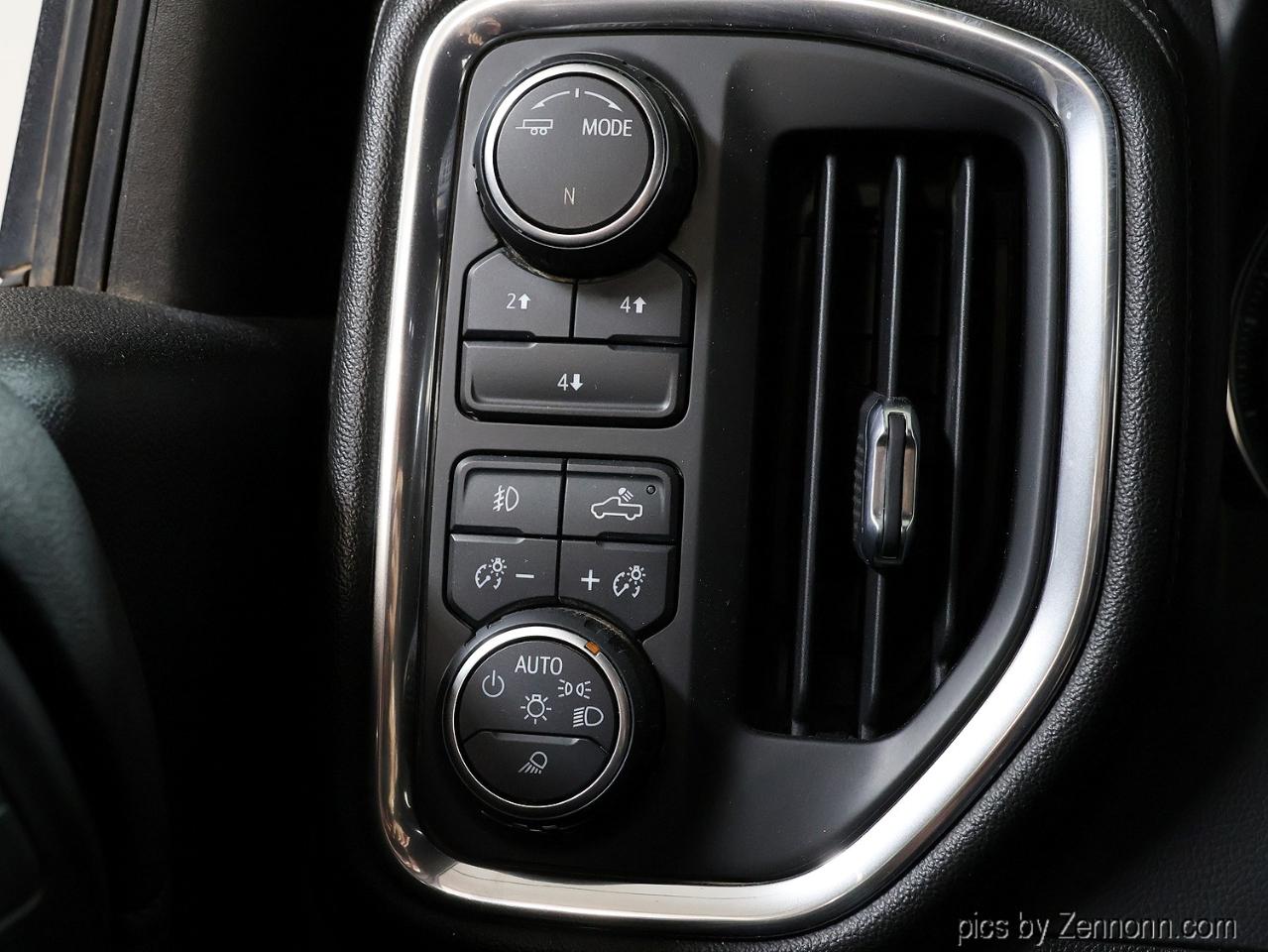 Chevrolet Silverado 2500HD 4WD Crew Cab 159" LT 2020