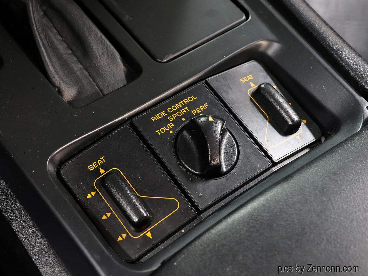 Chevrolet Corvette 2dr Convertible 1992