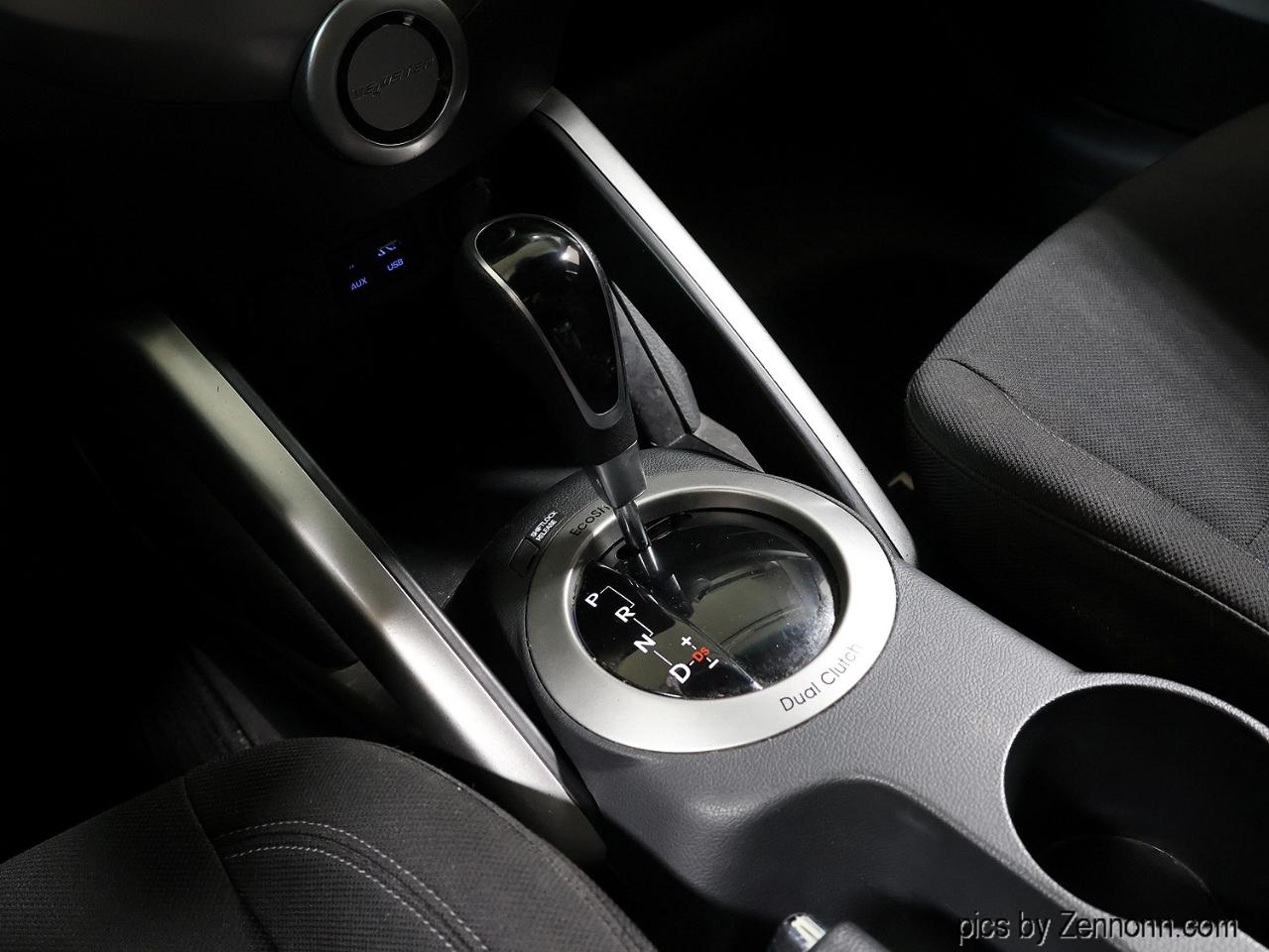 Hyundai Veloster 3dr Cpe Auto 2016