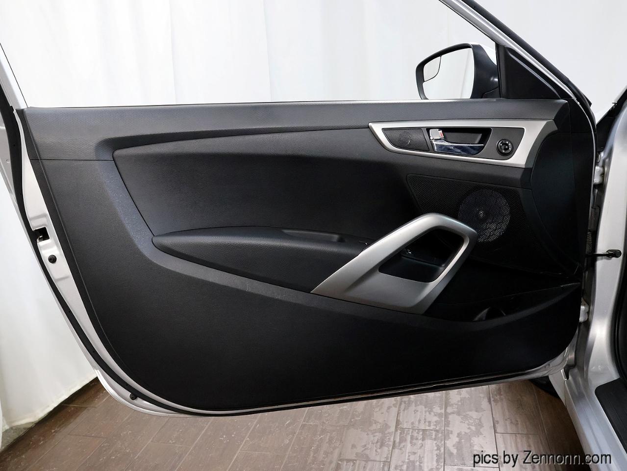 Hyundai Veloster 3dr Cpe Auto 2016