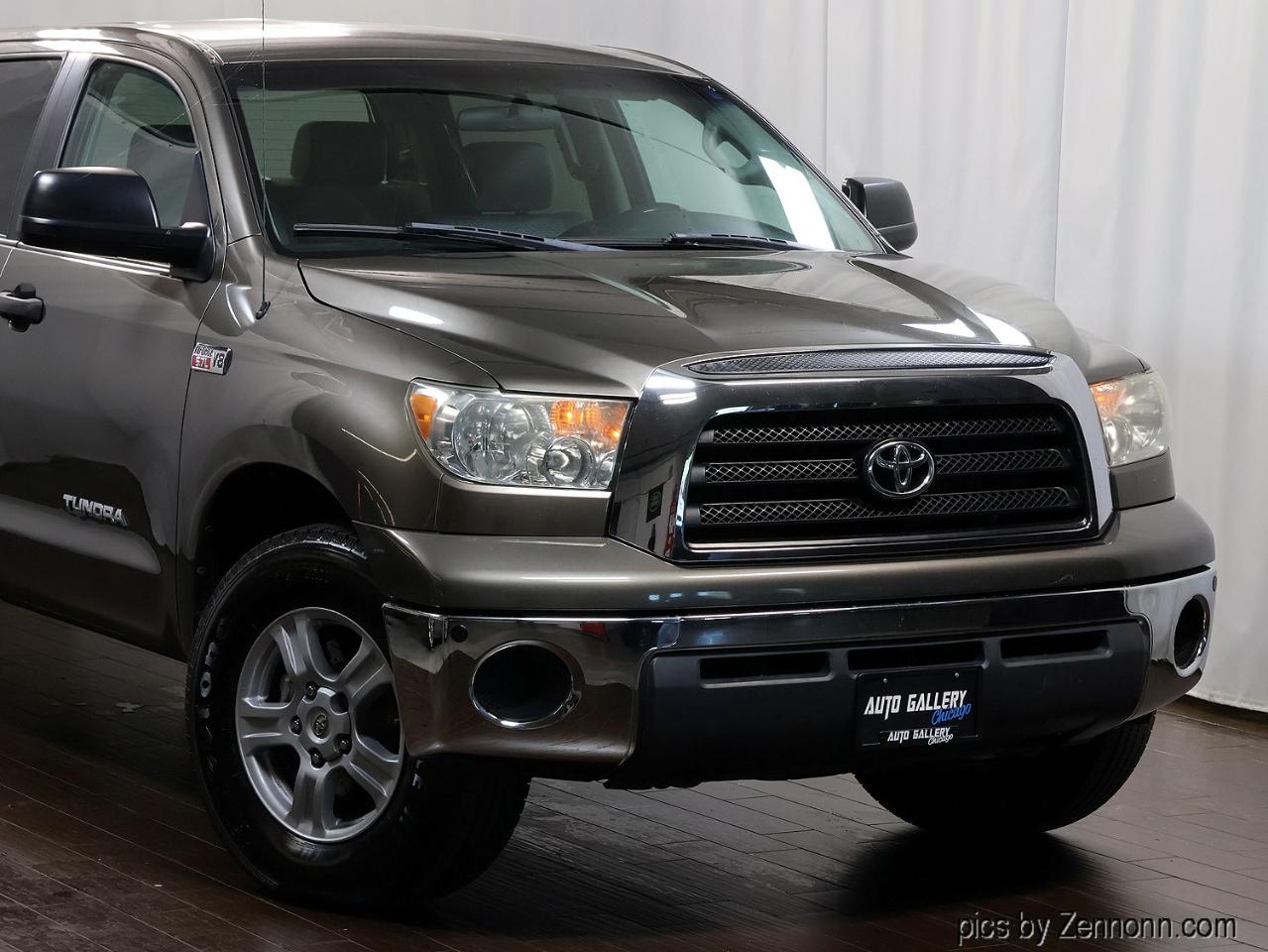 Toyota Tundra 4WD CrewMax 145.7" 5.7L SR5 (Natl) 2007