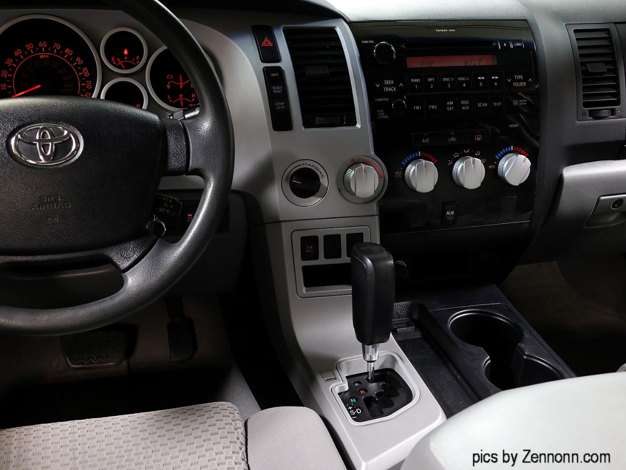 Toyota Tundra 4WD CrewMax 145.7" 5.7L SR5 (Natl) 2007