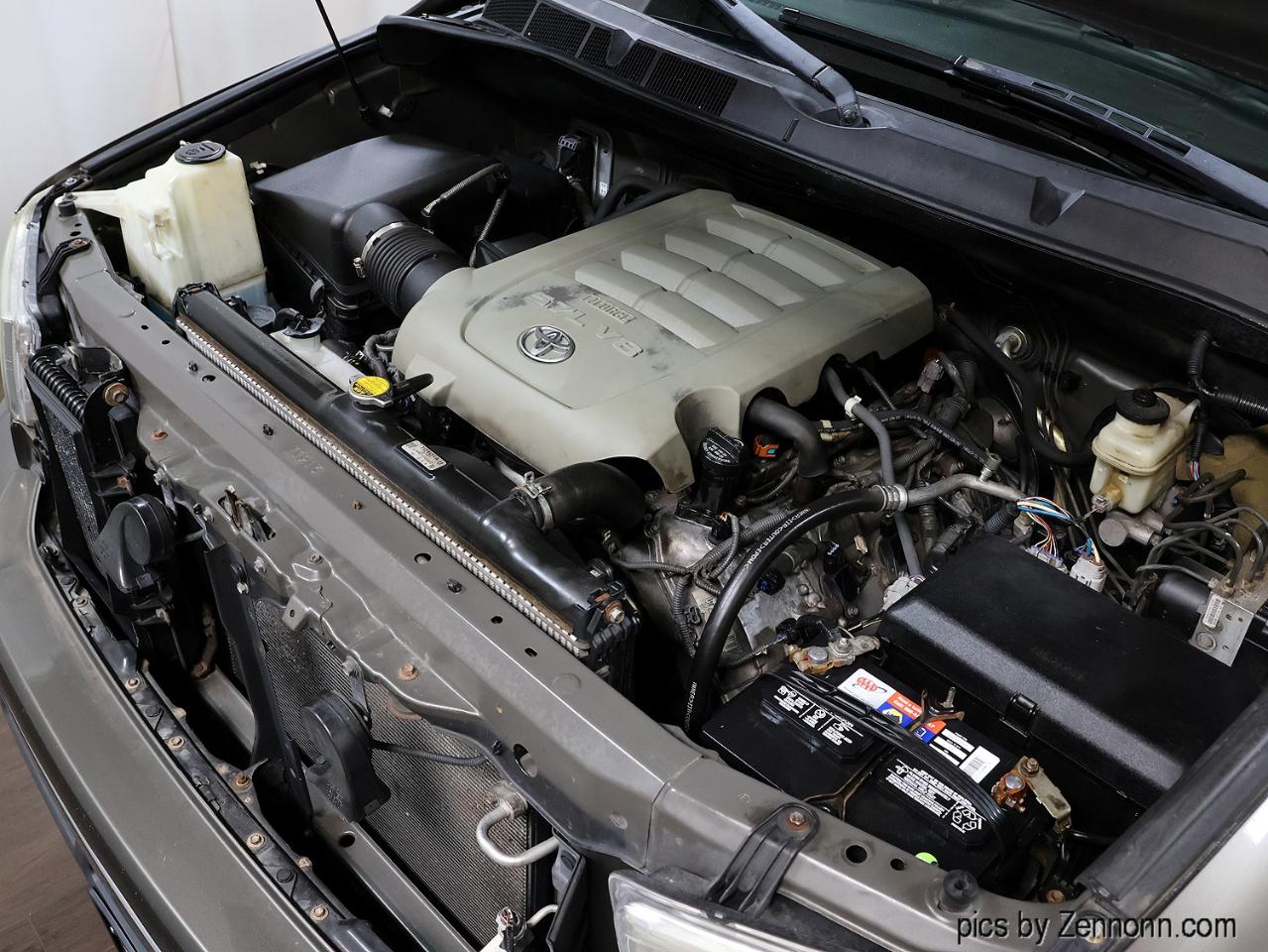 Toyota Tundra 4WD CrewMax 145.7" 5.7L SR5 (Natl) 2007