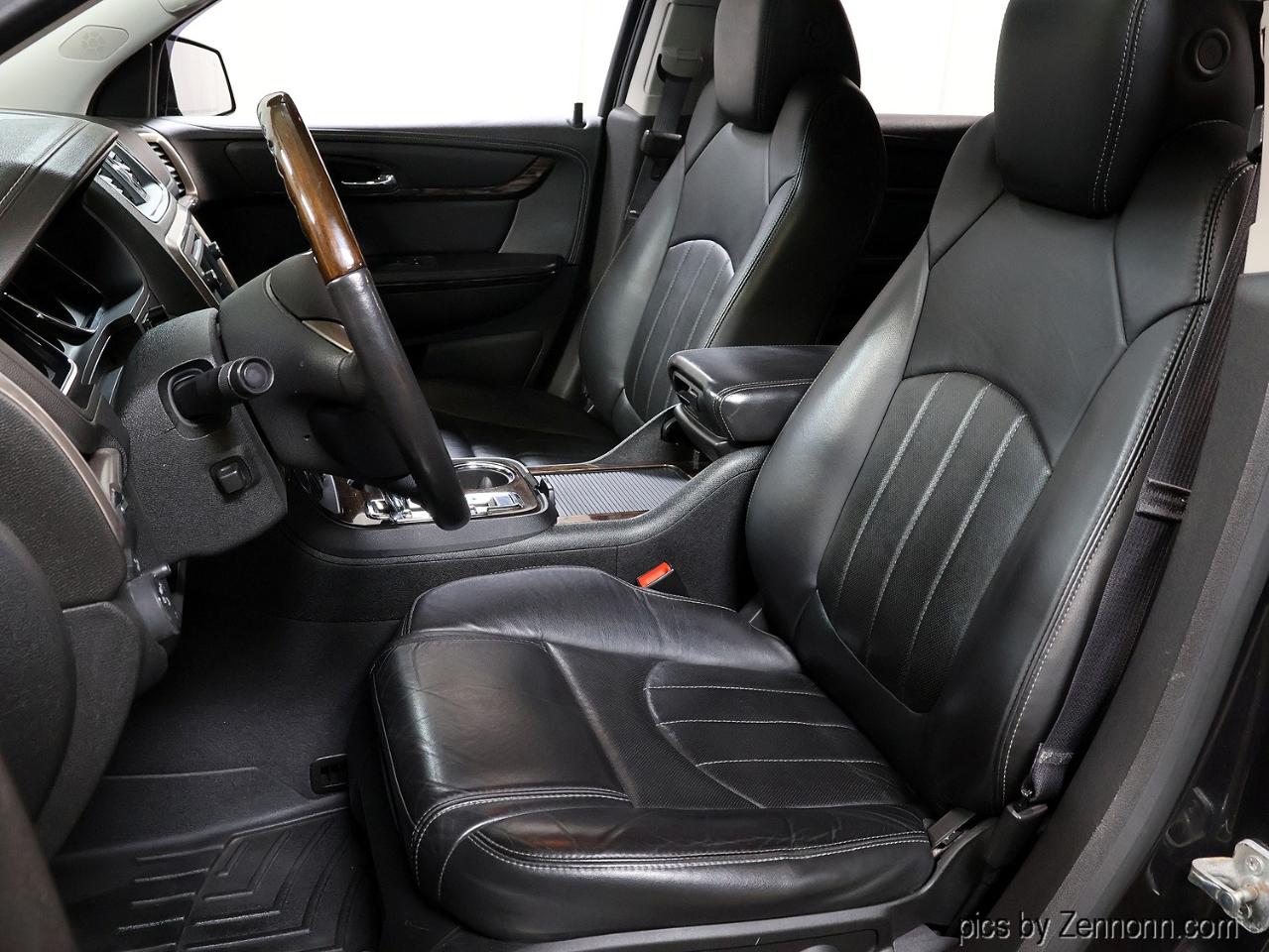 GMC Acadia FWD 4dr Denali 2015