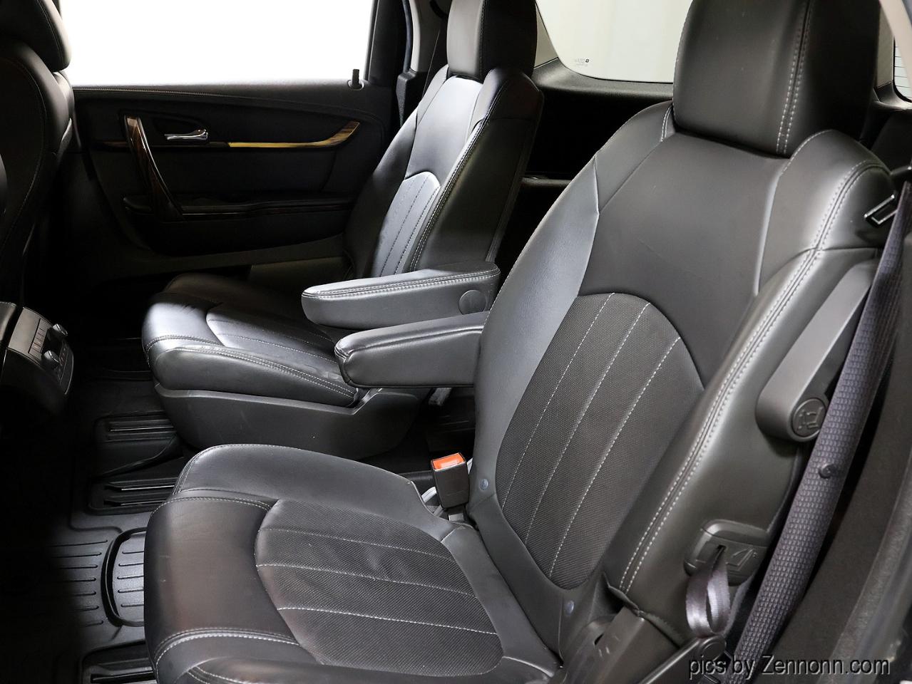 GMC Acadia FWD 4dr Denali 2015