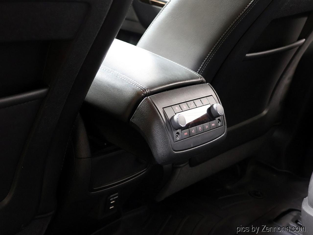 GMC Acadia FWD 4dr Denali 2015