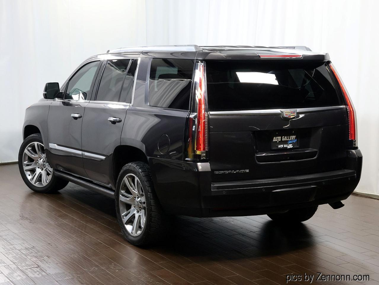 Cadillac Escalade 4WD 4dr Premium 2015