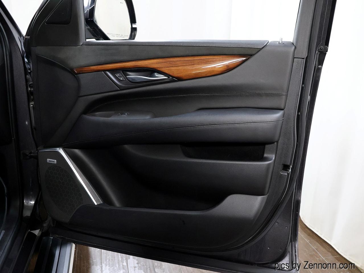 Cadillac Escalade 4WD 4dr Premium 2015
