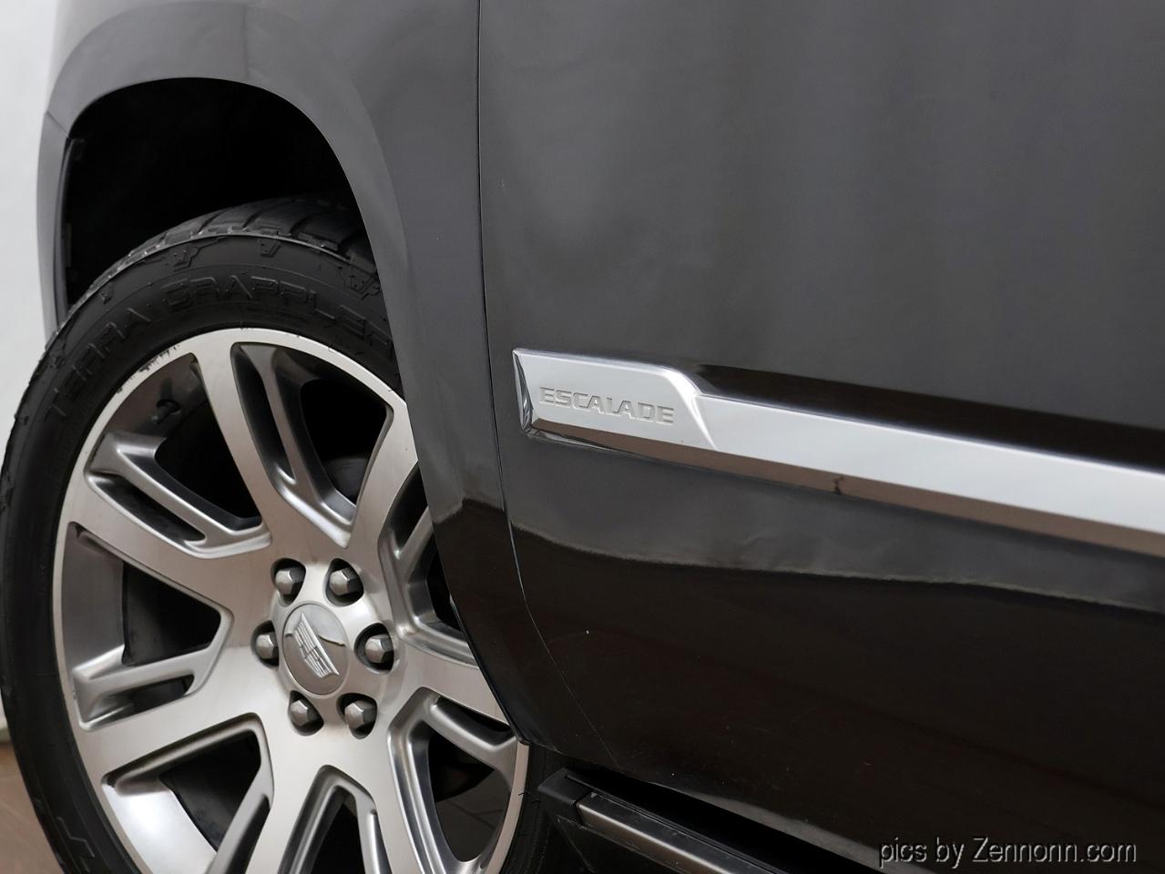 Cadillac Escalade 4WD 4dr Premium 2015