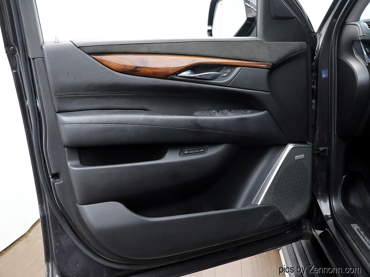 Cadillac Escalade 4WD 4dr Premium 2015