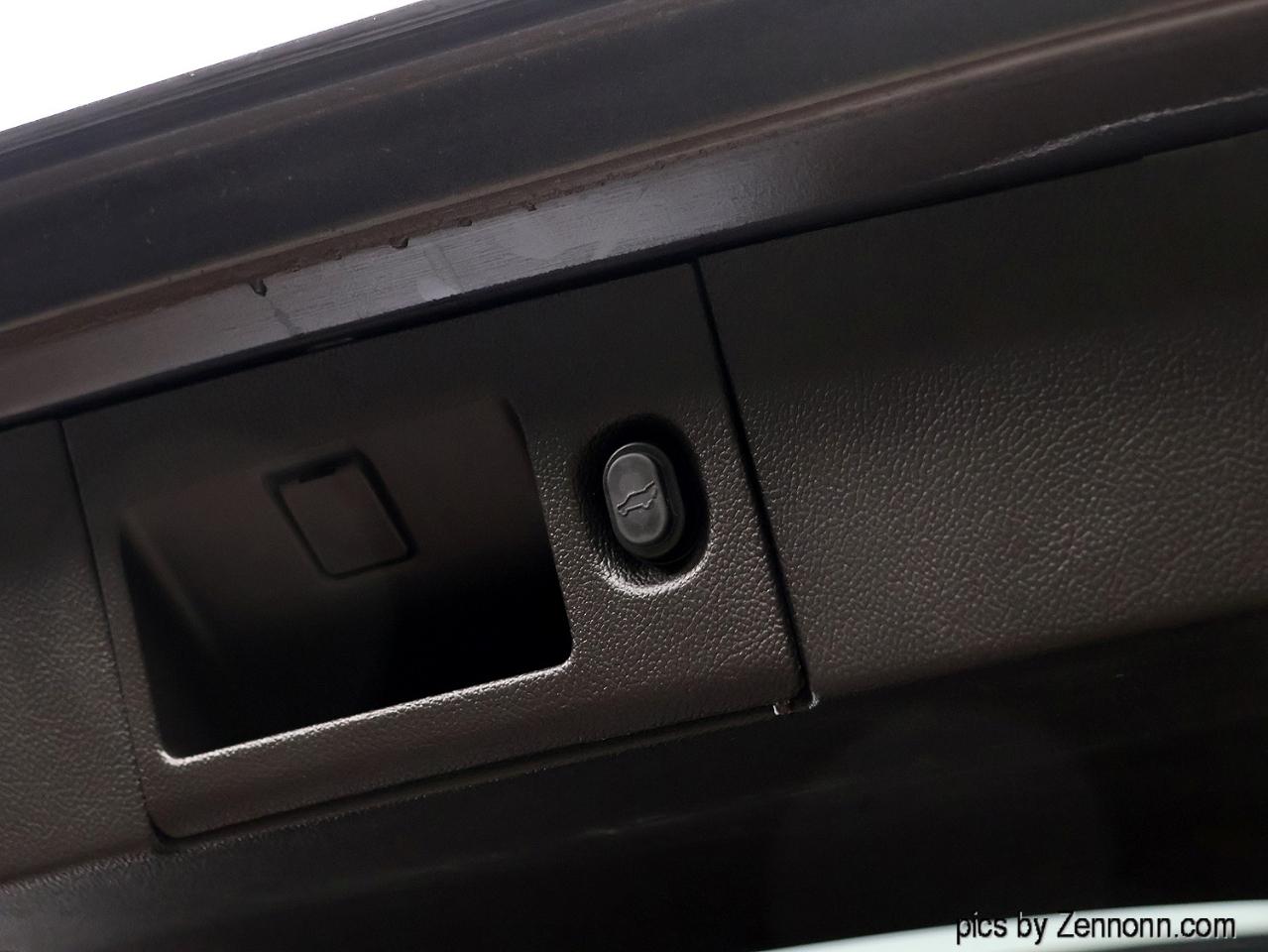 Cadillac Escalade 4WD 4dr Premium 2015