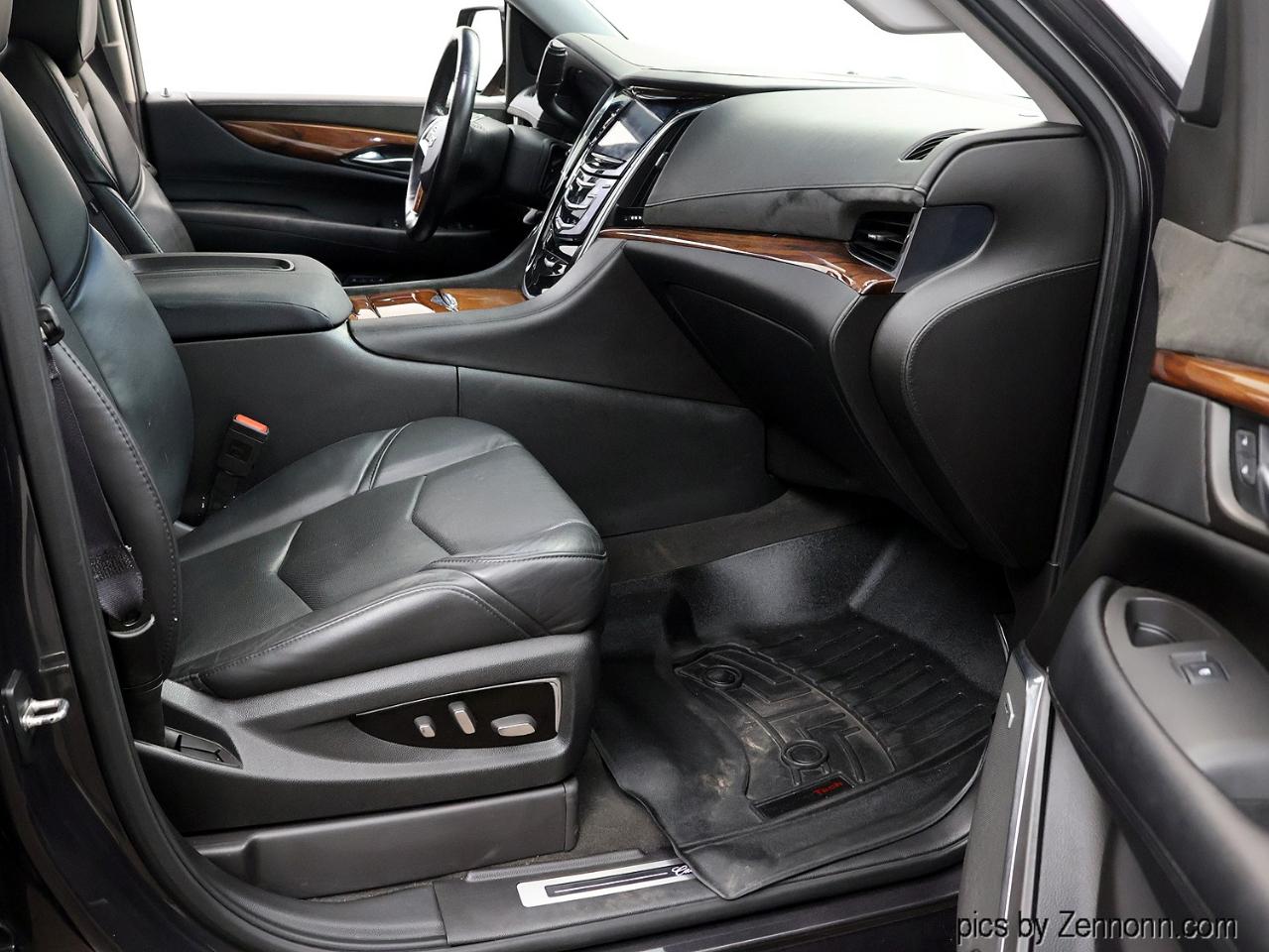Cadillac Escalade 4WD 4dr Premium 2015