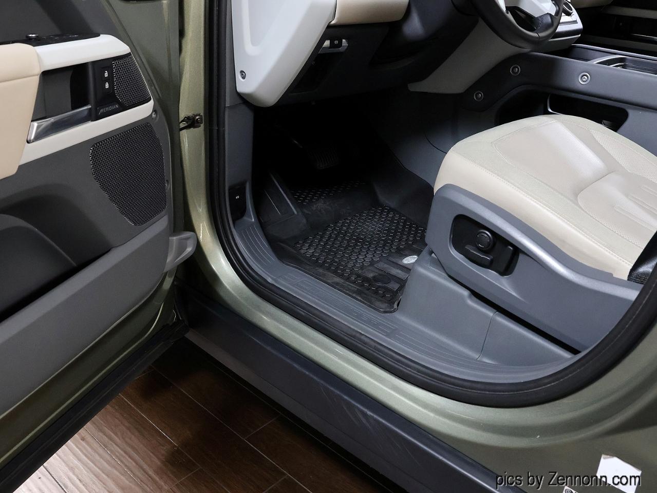 Land Rover Defender 110 SE AWD 2020