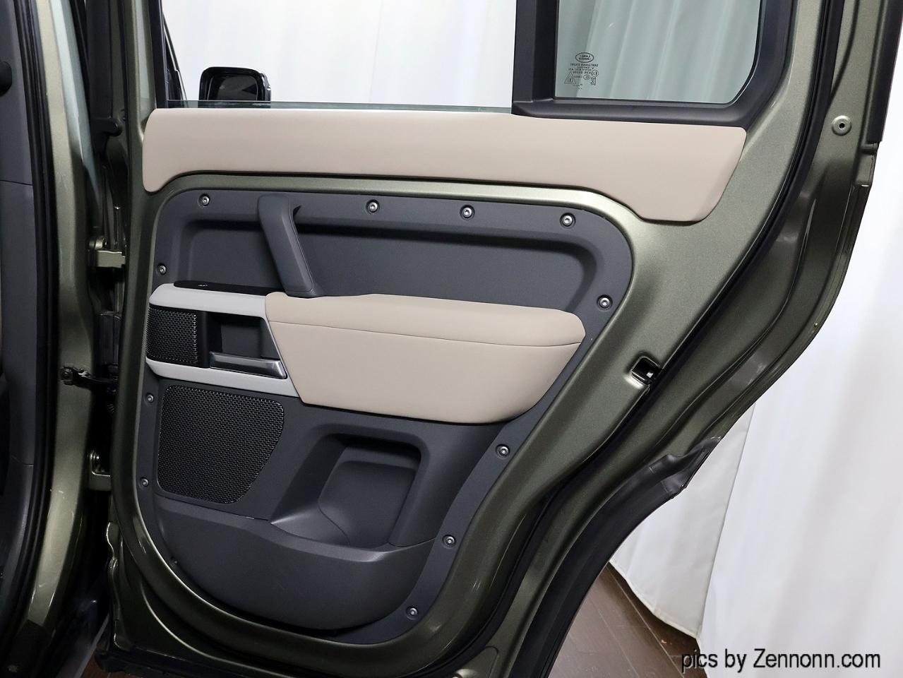 Land Rover Defender 110 SE AWD 2020