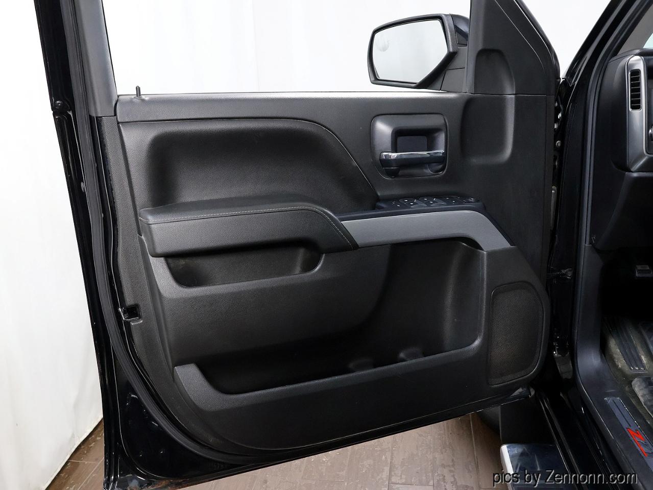 Chevrolet Silverado 1500 4WD Crew Cab 143.5" LT w/2LT 2016