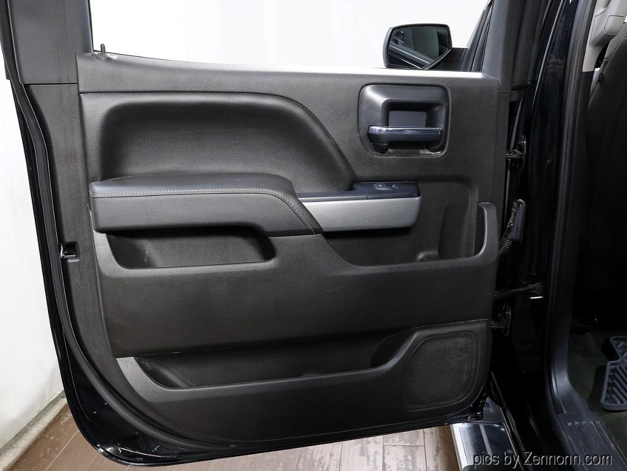 Chevrolet Silverado 1500 4WD Crew Cab 143.5" LT w/2LT 2016