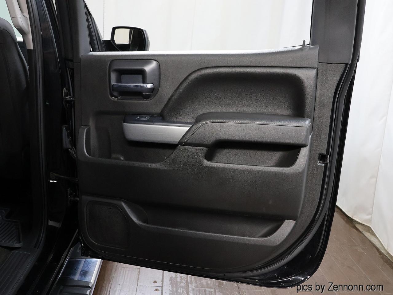 Chevrolet Silverado 1500 4WD Crew Cab 143.5" LT w/2LT 2016