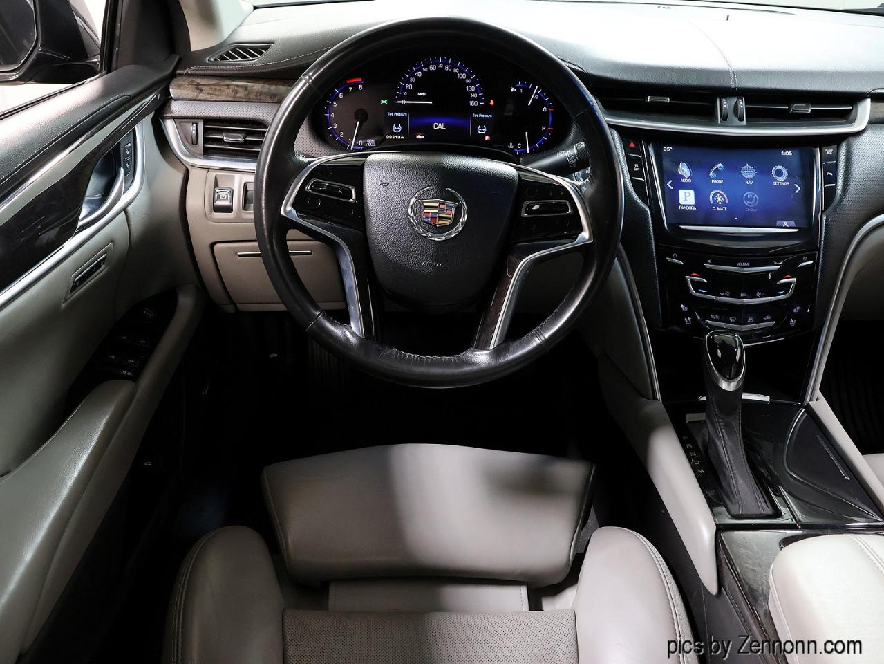 Cadillac XTS 4dr Sdn Luxury FWD 2013