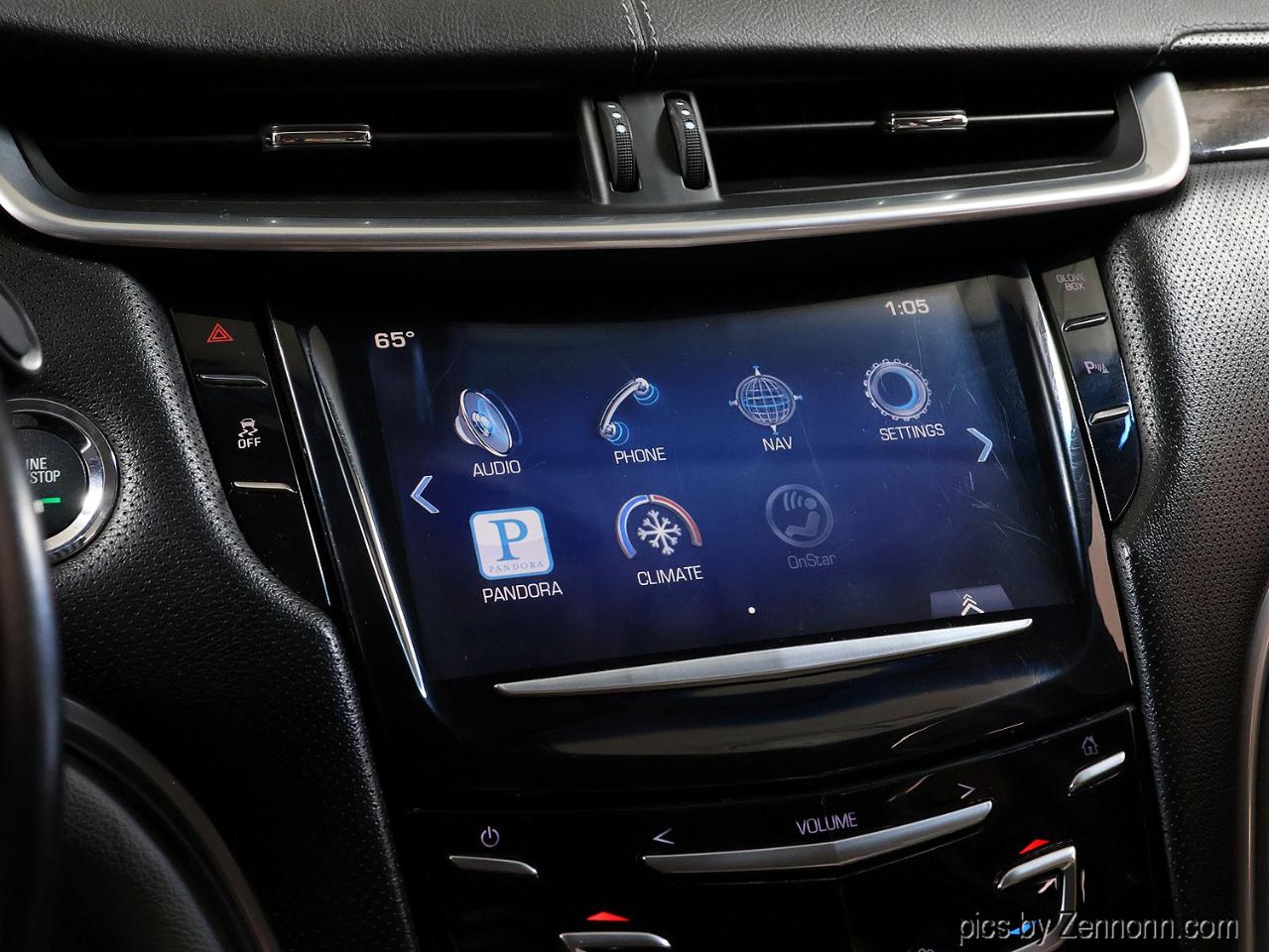 Cadillac XTS 4dr Sdn Luxury FWD 2013