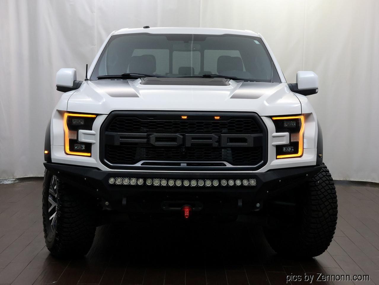 Ford F-150 Raptor 4WD SuperCrew 5.5' Box 2017