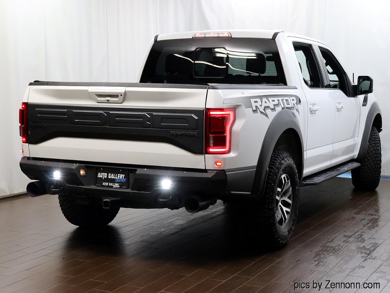 Ford F-150 Raptor 4WD SuperCrew 5.5' Box 2017
