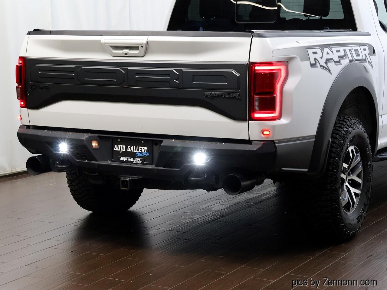 Ford F-150 Raptor 4WD SuperCrew 5.5' Box 2017