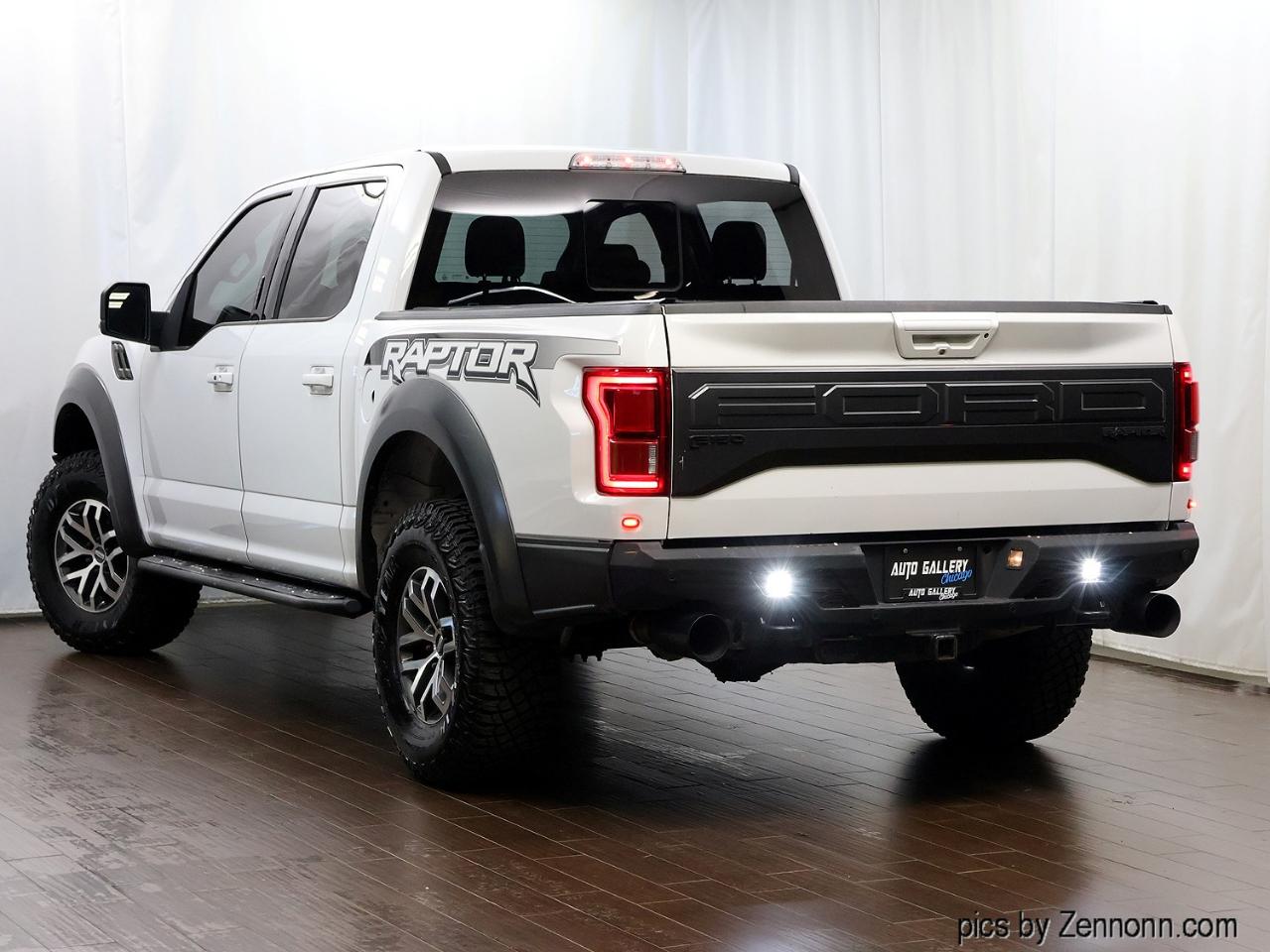 Ford F-150 Raptor 4WD SuperCrew 5.5' Box 2017
