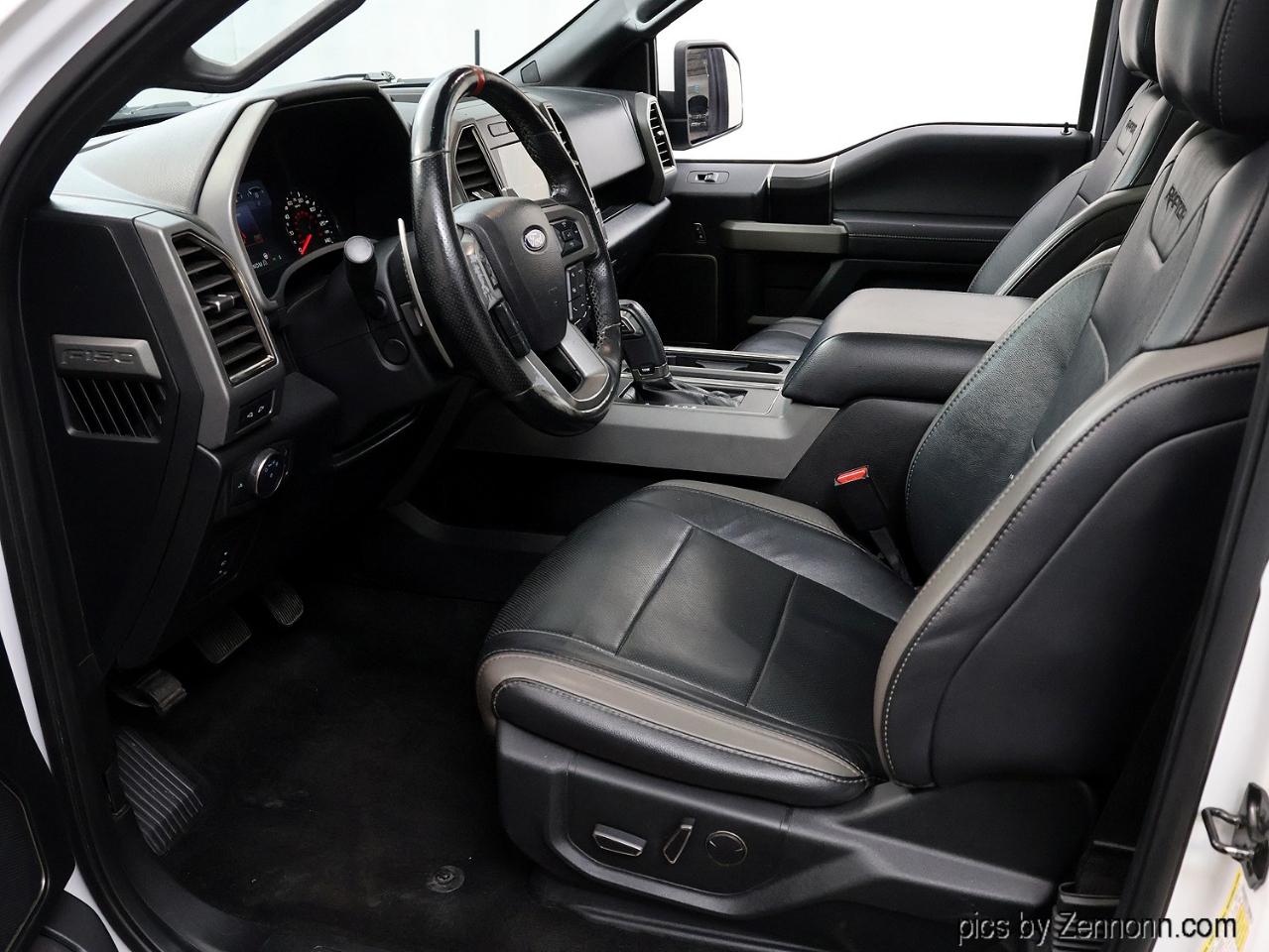 Ford F-150 Raptor 4WD SuperCrew 5.5' Box 2017