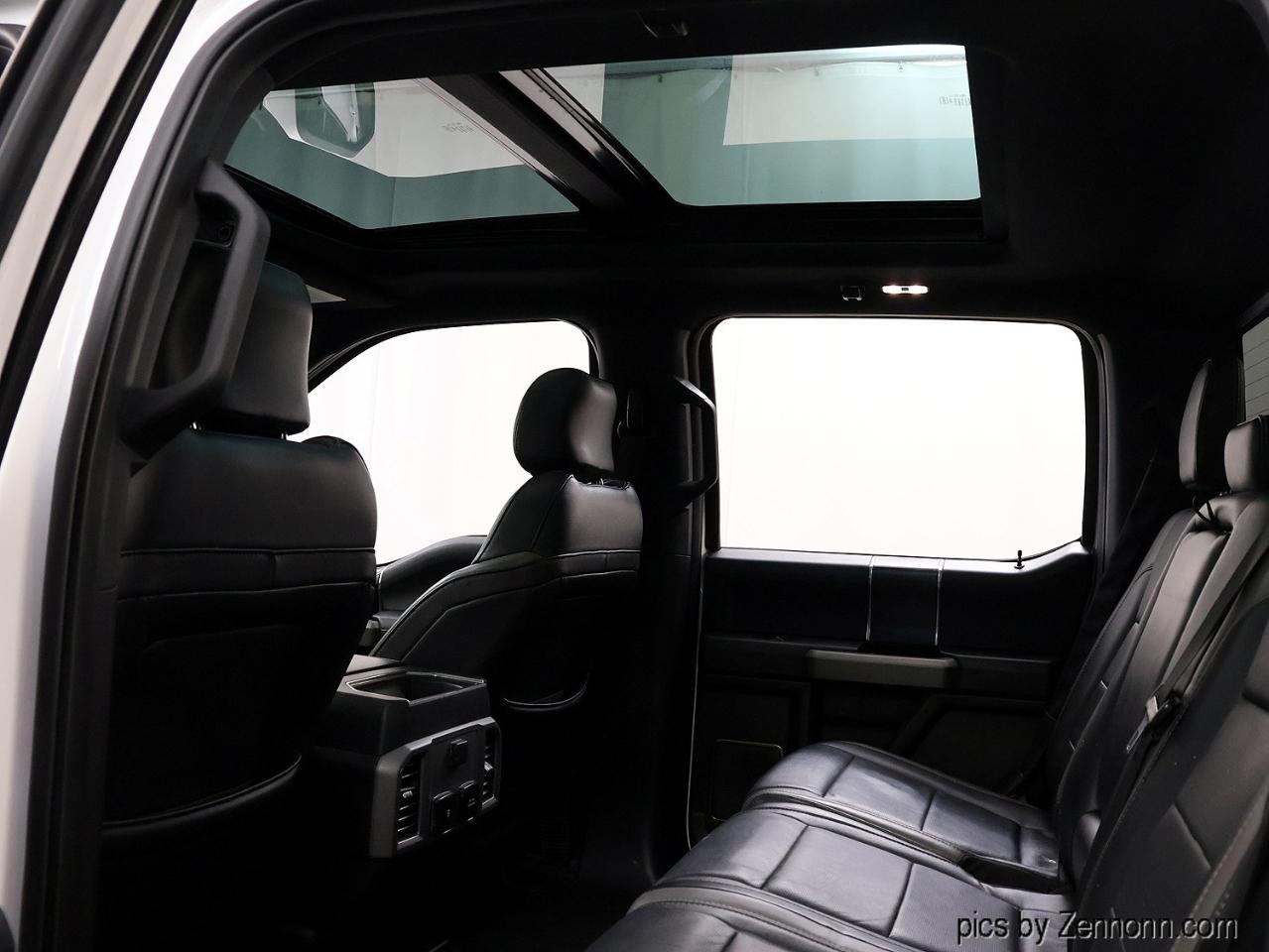 Ford F-150 Raptor 4WD SuperCrew 5.5' Box 2017