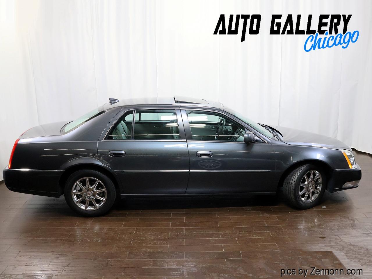 Cadillac DTS 4dr Sdn Luxury Collection 2011