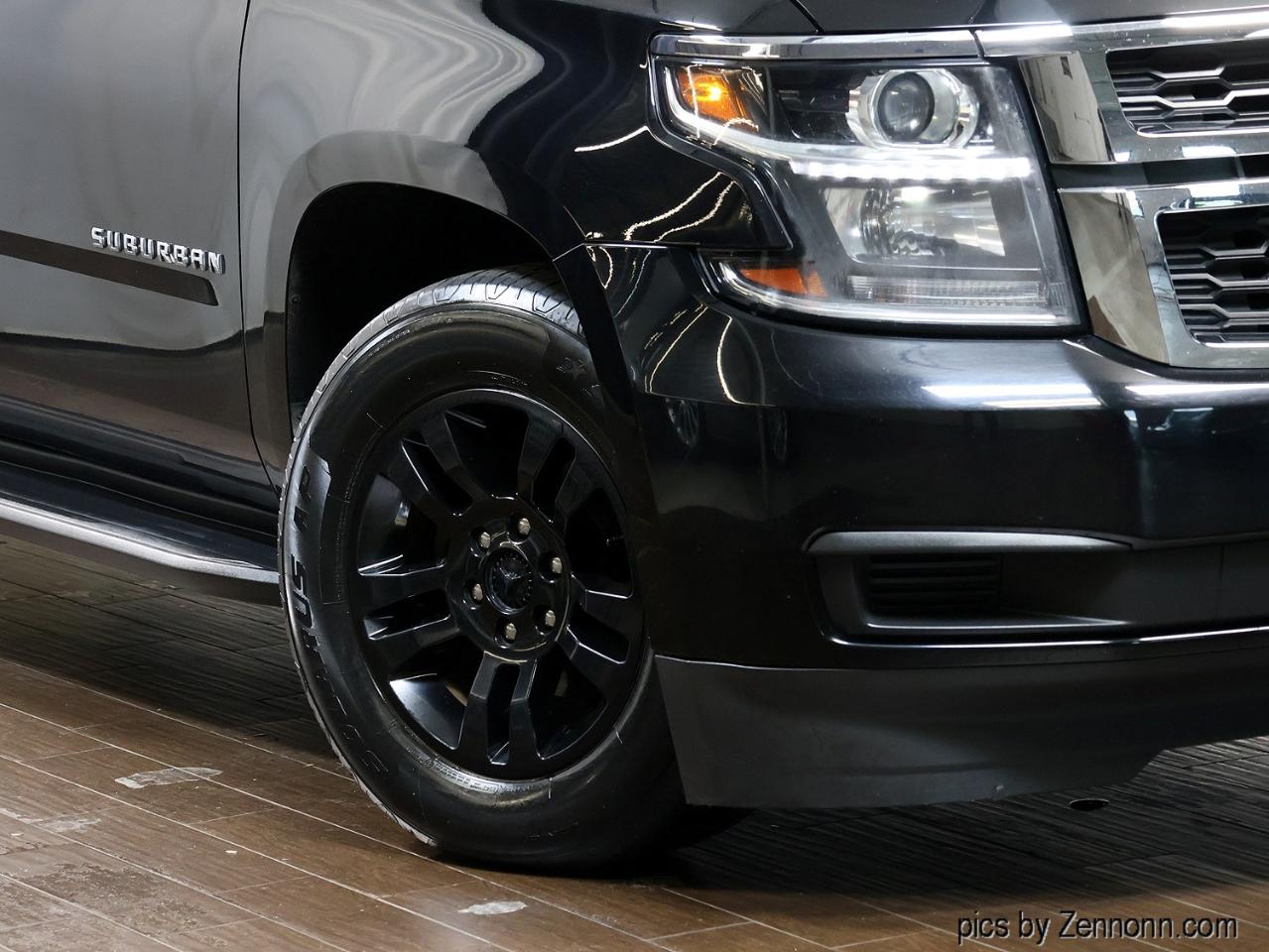 Chevrolet Suburban 4WD 4dr LT 2020