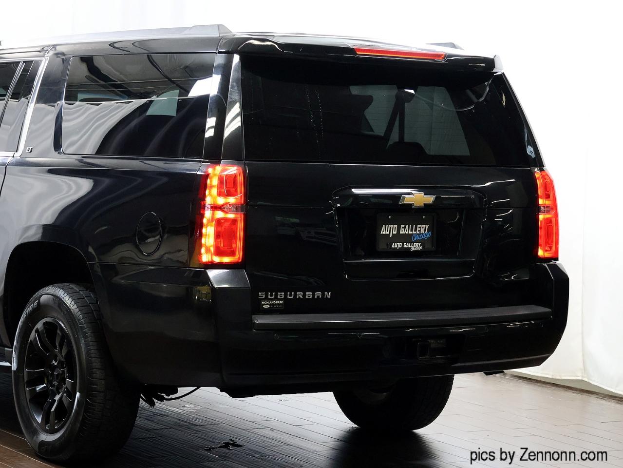 Chevrolet Suburban 4WD 4dr LT 2020