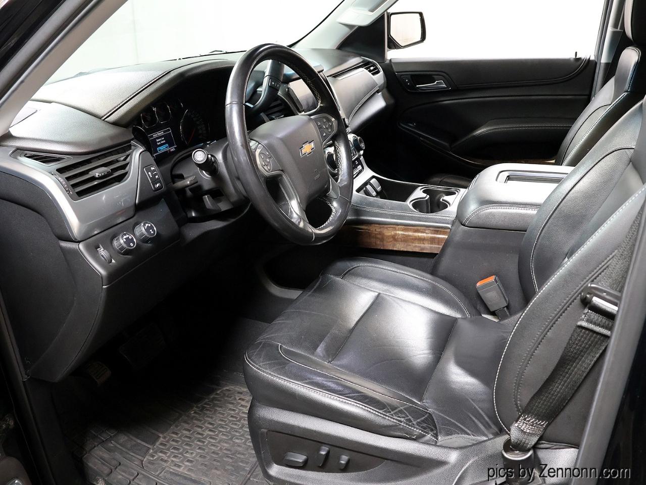 Chevrolet Suburban 4WD 4dr LT 2020