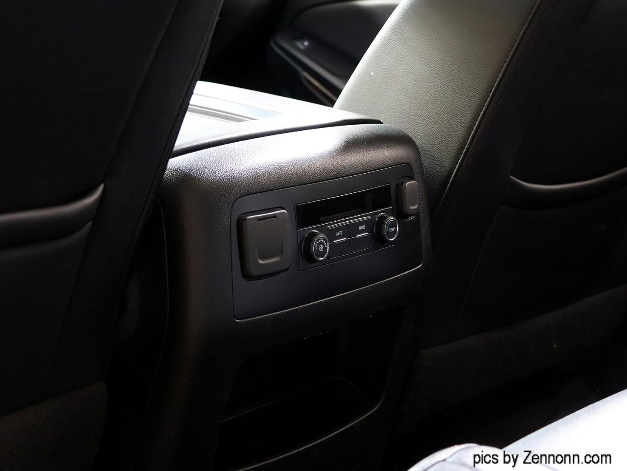 Chevrolet Suburban 4WD 4dr LT 2020