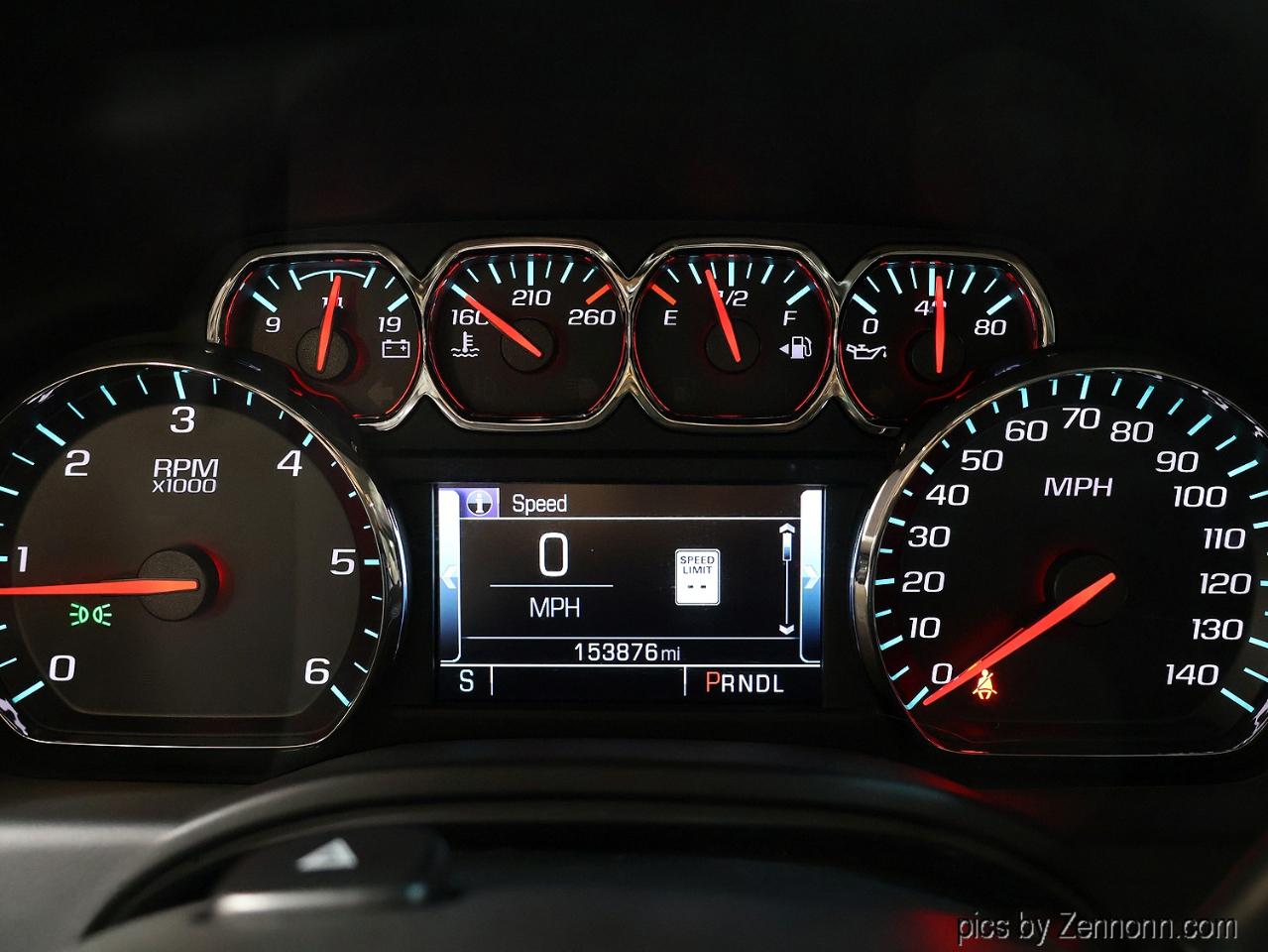 Chevrolet Suburban 4WD 4dr LT 2020