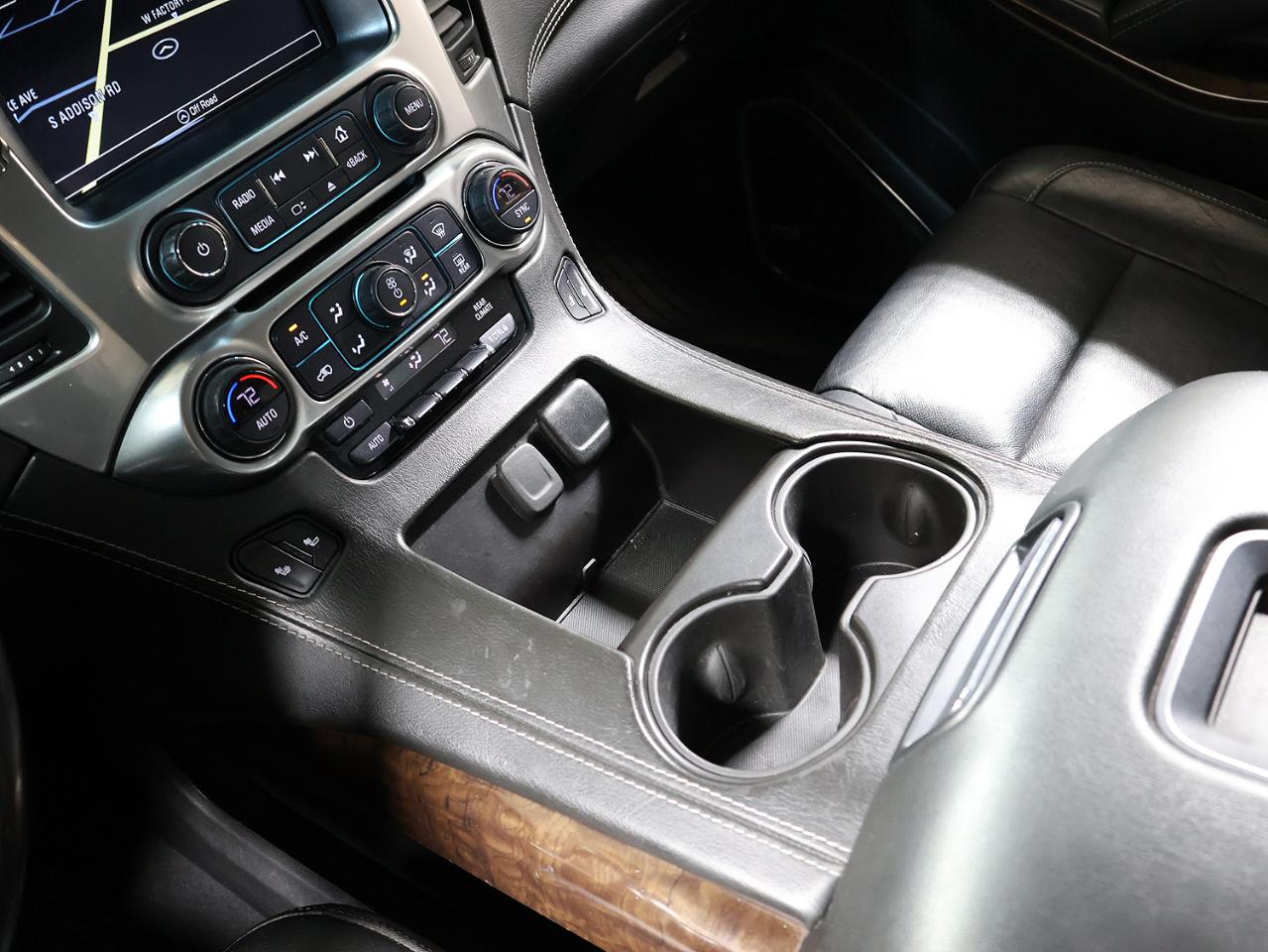 Chevrolet Suburban 4WD 4dr LT 2020