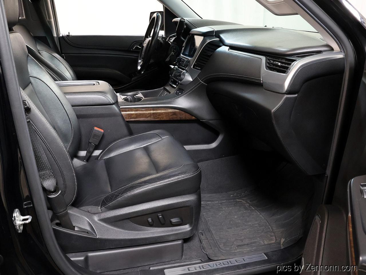 Chevrolet Suburban 4WD 4dr LT 2020