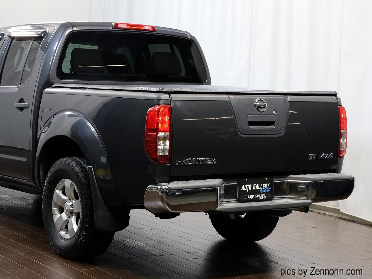 Nissan Frontier 4WD Crew Cab SWB Auto SE 2010