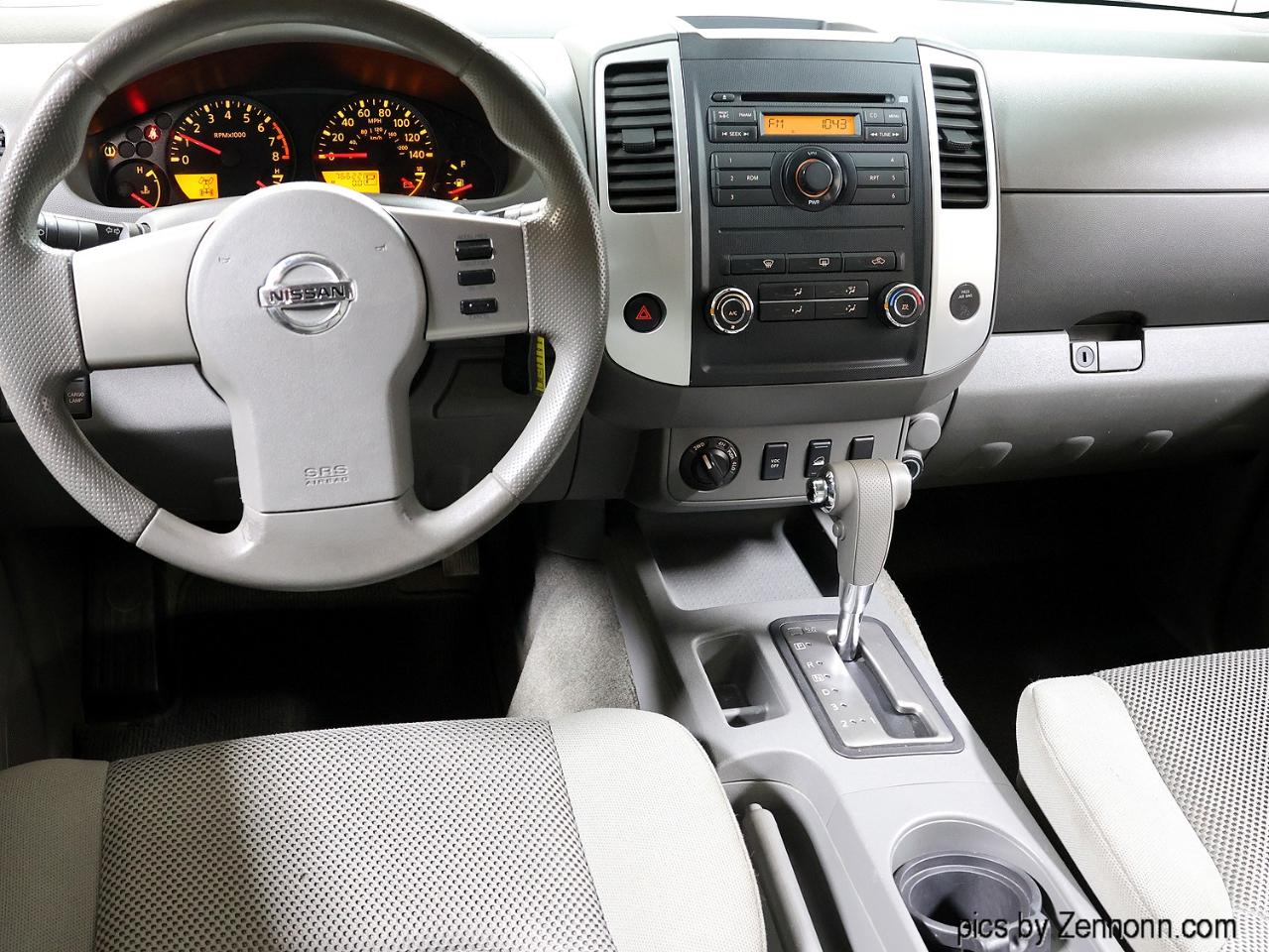 Nissan Frontier 4WD Crew Cab SWB Auto SE 2010