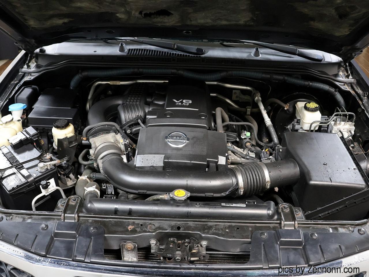 Nissan Frontier 4WD Crew Cab SWB Auto SE 2010